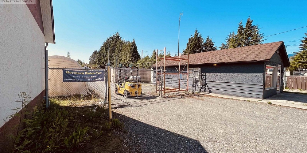 5027 KEITH AVENUE Terrace Photo 2 5027 KEITH AVENUE Terrace Photo 2